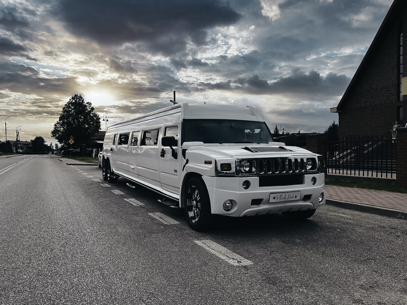 Party Hummer Warszawa — limuzyna do 24 osób na kawalerski
